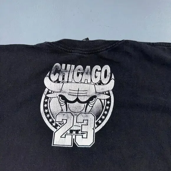 VTG 90s Chicago Bulls 23 Spellout Skyline T Shirt Pro Tag 3XL Jordan USA NBA - Picture 8 of 11